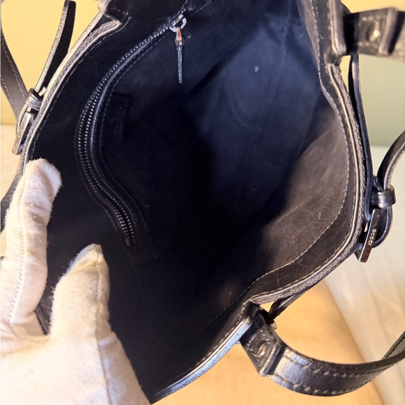 Gucci GG Canvas Tote - Picture 9 of 16